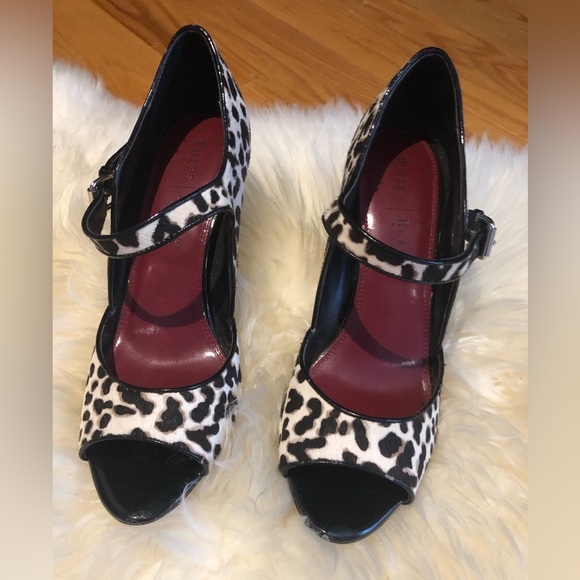 White House Black Market Ryan Animal Print Calf Hair Mary Jane Heels Pumps 9.5 - Picture 2 of 7